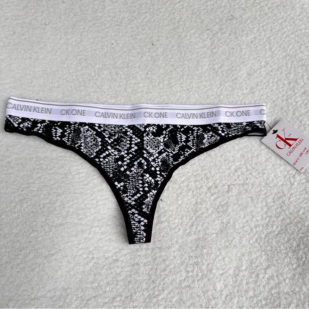 Calvin Klein Black and White Thong